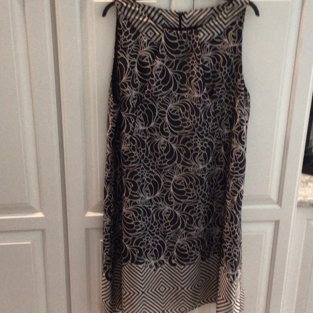 Void Voir - Women’s Black & Cream Patterned Sleeveless Dress